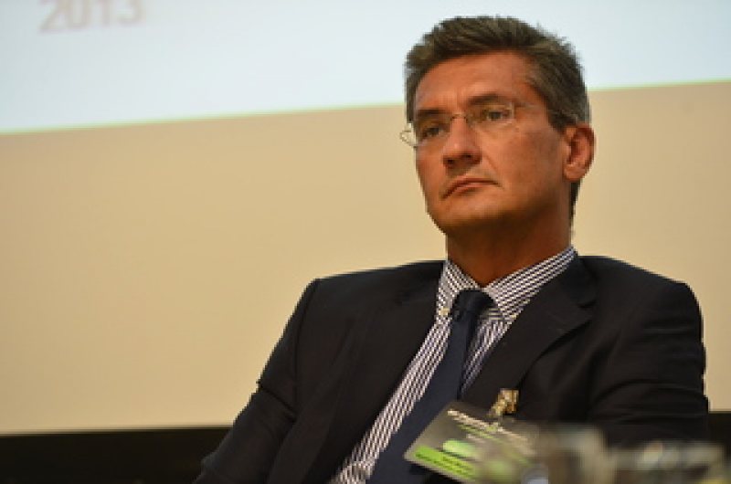 PUS PE LIBER: Nicolăescu l-a demis pe şeful ANM, după scandalul privind vaccinul antigripal PUS PE LIBER: Nicolăescu l-a demis pe şeful ANM, după scandalul privind vaccinul antigripal