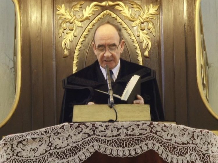 SIGHET: Preotul reformat Istvan Sipos a ţinut la sfârşitul săptămânii trecute ultima sa slujbă SIGHET: Preotul reformat Istvan Sipos a ţinut la sfârşitul săptămânii trecute ultima sa slujbă