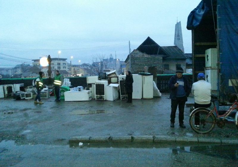 SIGHET: Sute de aparate electronice și electrocasnice s-au strâns în  urma campaniei ”Locul deșeurilor nu este în preajma ta”