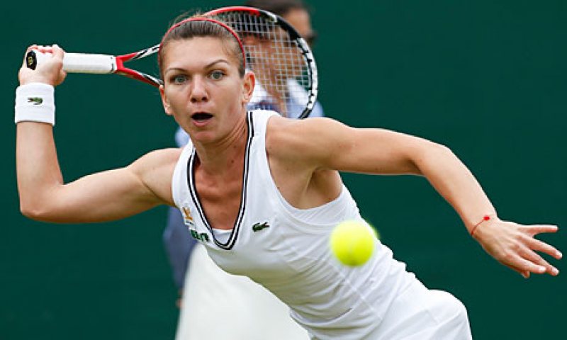 FOTBAL: Simona Halep va da lovitura de start la derby-ul Steaua – Dinamo FOTBAL: Simona Halep va da lovitura de start la derby-ul Steaua – Dinamo