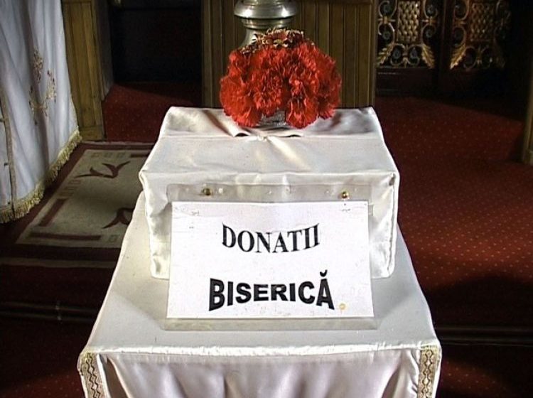 BAIA MARE: Doi minori, suspectaţi de furt dintr-o biserică BAIA MARE: Doi minori, suspectaţi de furt dintr-o biserică