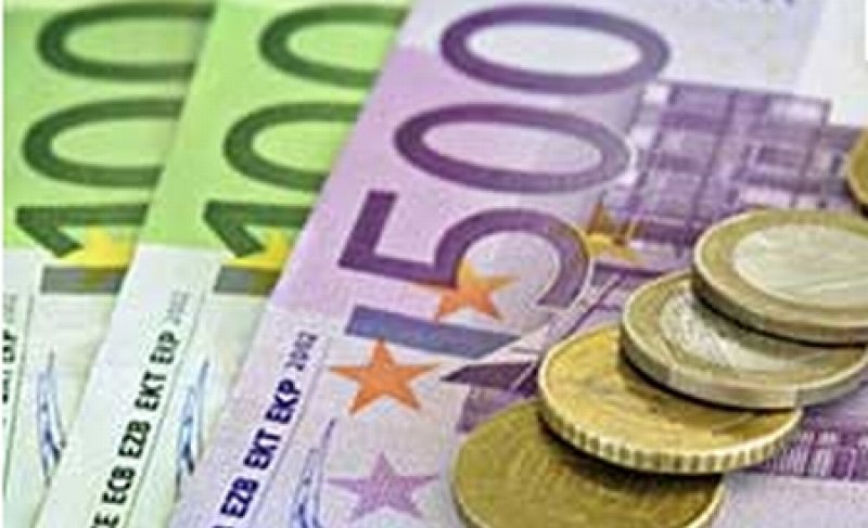 SPRIJIN FINANCIAR: UE va ajuta Kievul să-şi plătească datoria la gaze naturale ruseşti SPRIJIN FINANCIAR: UE va ajuta Kievul să-şi plătească datoria la gaze naturale ruseşti