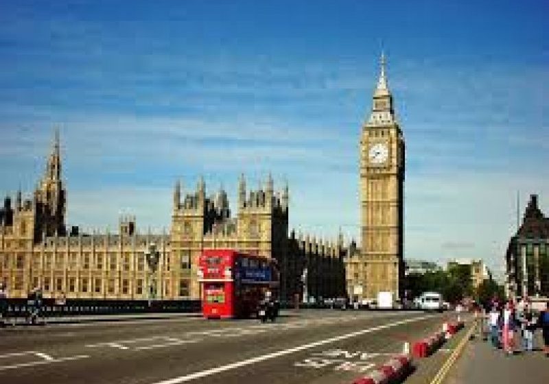 LACUNE: Un copil britanic din zece nu știe că trăiește pe Pământ