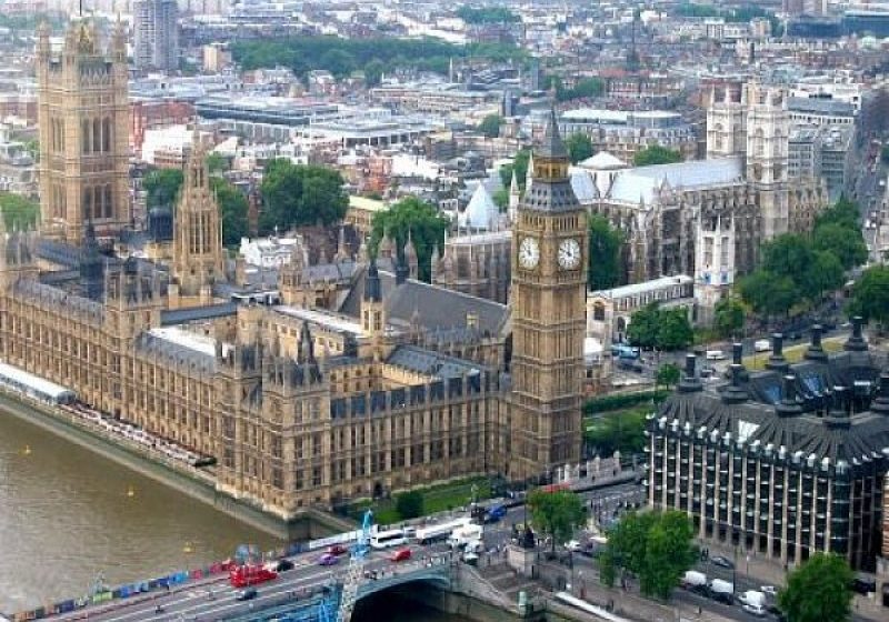 RESTRICŢII:  Marea Britanie adoptă o nouă măsură menită să descurajeze imigrația