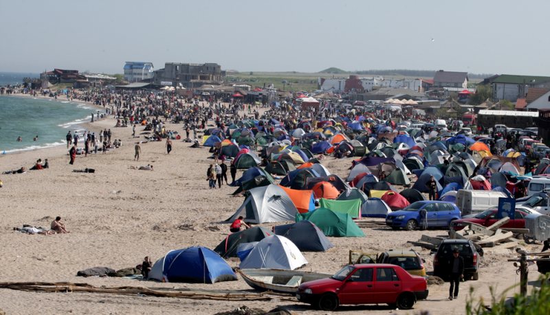 1 MAI: Parade de maşini şi festivaluri de muzică şi modă, organizate pe litoral în minivacanţa de 1 Mai 1 MAI: Parade de maşini şi festivaluri de muzică şi modă, organizate pe litoral în minivacanţa de 1 Mai