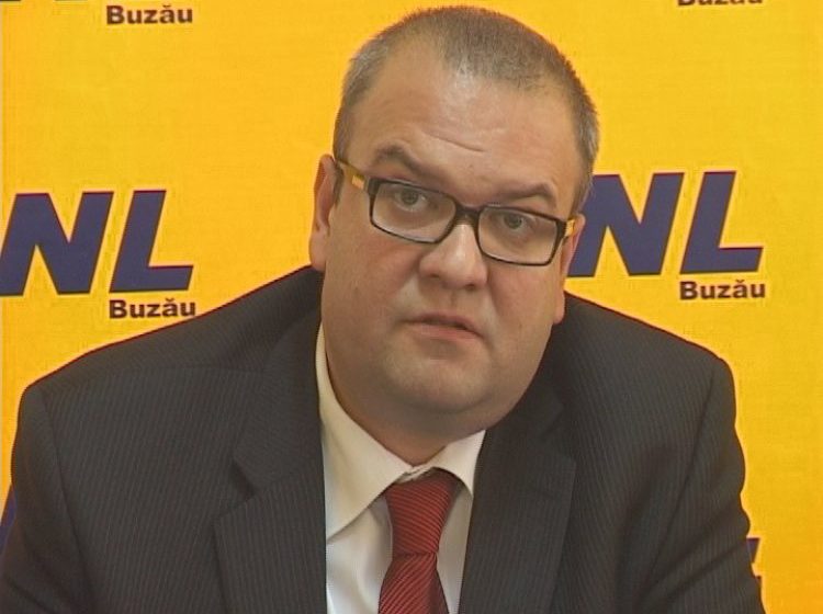 URMĂRI: Scutaru va propune în BPN al PNL sancționarea lui Stroe URMĂRI: Scutaru va propune în BPN al PNL sancționarea lui Stroe