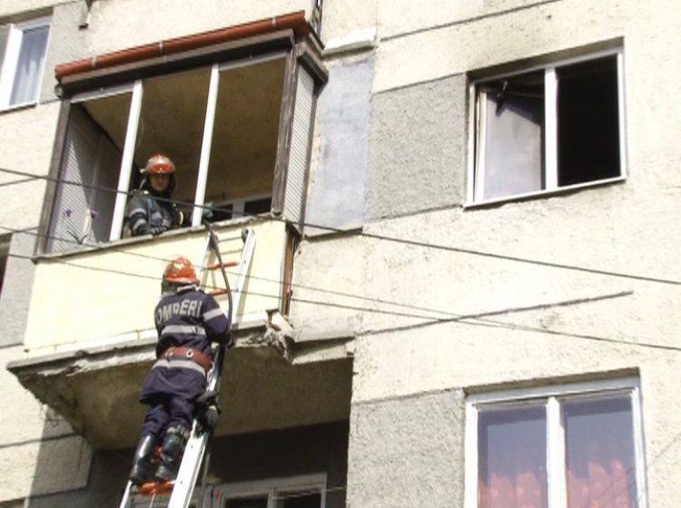 SIGHET: Incendiu într-un apartament din cartierul Cuza Vodă