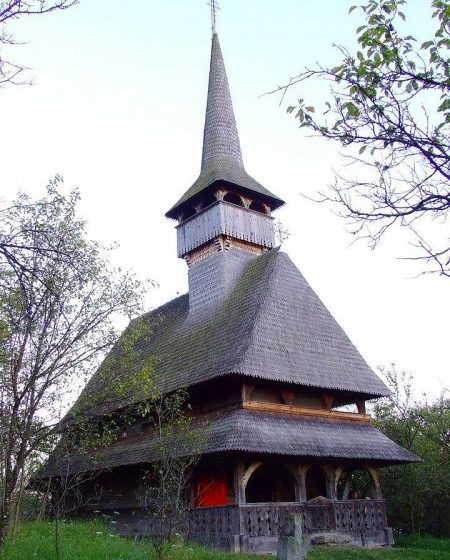MARAMUREŞ: Tabăra de Tineret ,,Descoperă-ţi talentul”, la Mănăstirea Strâmtura MARAMUREŞ: Tabăra de Tineret ,,Descoperă-ţi talentul”, la Mănăstirea Strâmtura