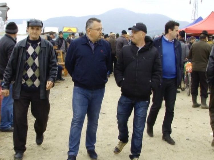 SIGHET: Primarul Ovidiu Nemeş susține că târgul de animale va rămâne pe același amplasament SIGHET: Primarul Ovidiu Nemeş susține că târgul de animale va rămâne pe același amplasament