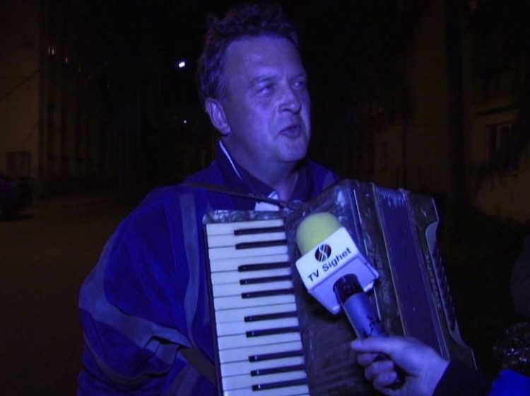 SIGHET: Răsfățate cu serenade