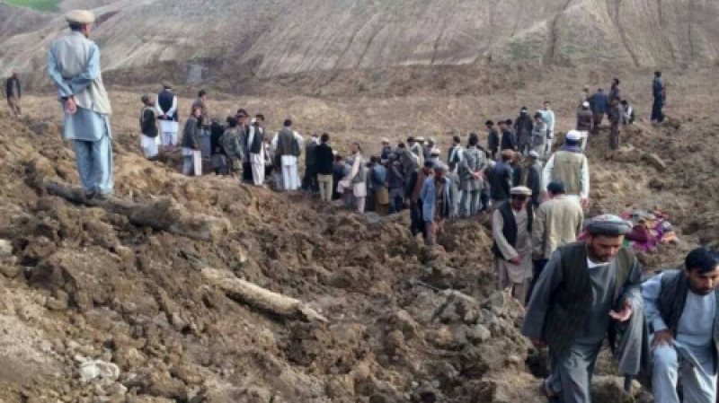 DEZASTRU NATURAL ÎN AFGANISTAN: Sute de morţi, mii de dispăruţi într-o alunecare de teren DEZASTRU NATURAL ÎN AFGANISTAN: Sute de morţi, mii de dispăruţi într-o alunecare de teren