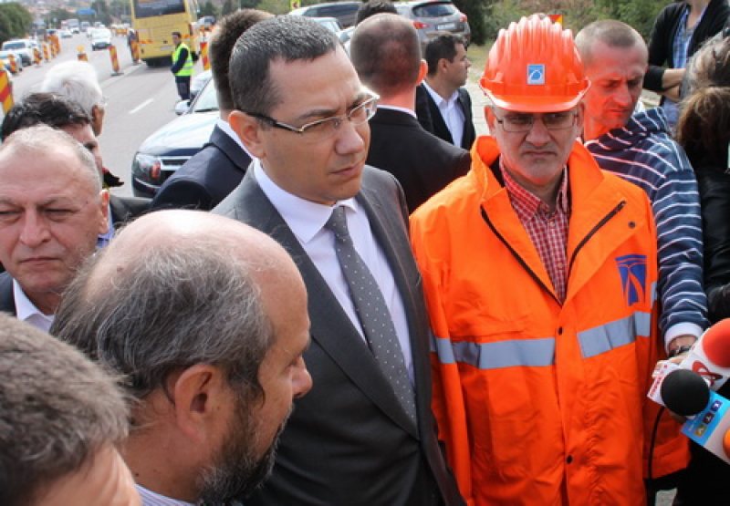 LUCRĂRI: Ponta a dat termen 31 iulie pentru finalizarea noului pod peste Canalul Dunăre Marea Neagră LUCRĂRI: Ponta a dat termen 31 iulie pentru finalizarea noului pod peste Canalul Dunăre Marea Neagră
