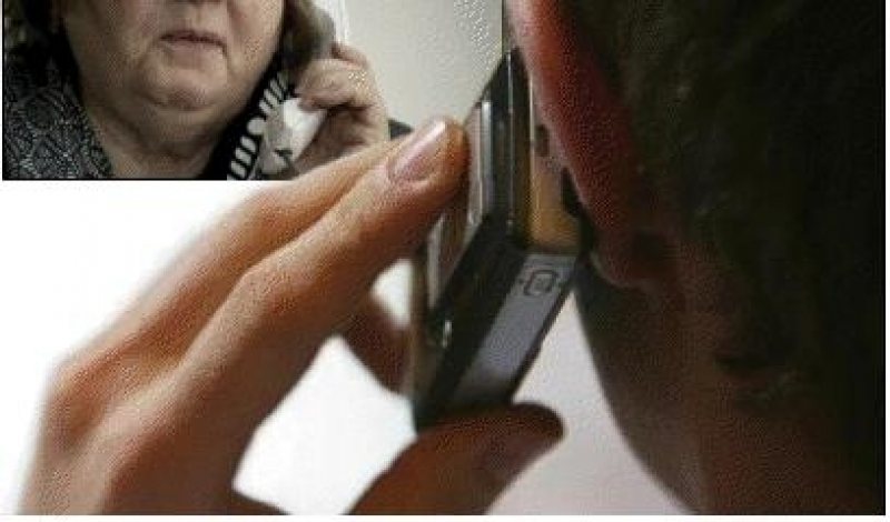 VRANCEA: Poliţiştii au reuşit prinderea unui tânăr bănuit că ar fi înşelat o femeie în vârstă prin metoda accidentul VRANCEA: Poliţiştii au reuşit prinderea unui tânăr bănuit că ar fi înşelat o femeie în vârstă prin metoda accidentul