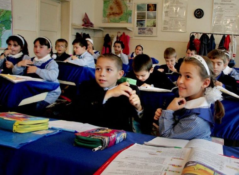 PROIECT: Zi liberă pentru părinţi în prima zi de şcoală PROIECT: Zi liberă pentru părinţi în prima zi de şcoală