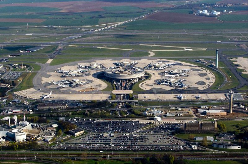 MAE: Avertisment pentru români privind greva de duminică de pe aeroportul Charles de Gaulle din Paris MAE: Avertisment pentru români privind greva de duminică de pe aeroportul Charles de Gaulle din Paris