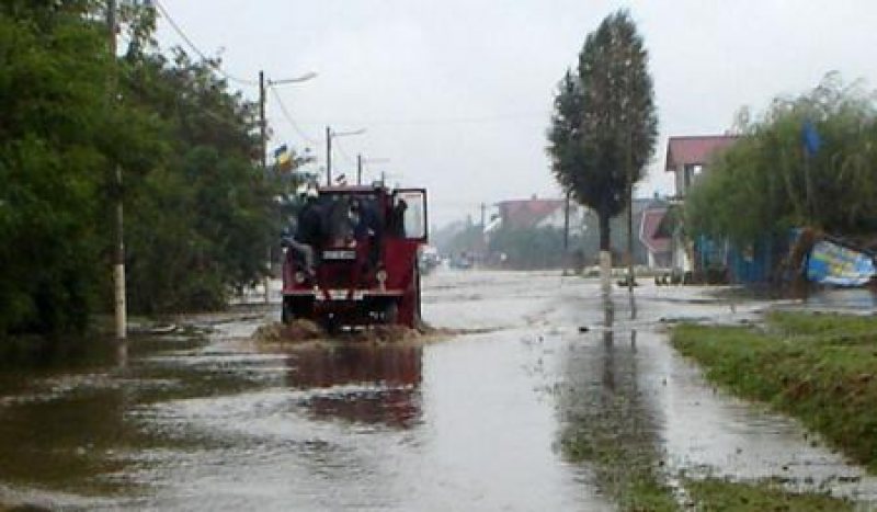 ANAR: Ploile puternice au provocat pagube în localități din sudul Litoralului și au erodat zonele de plaje ANAR: Ploile puternice au provocat pagube în localități din sudul Litoralului și au erodat zonele de plaje