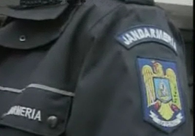SIGHET: A refuzat prezentarea cărţii de identitate şi a fost amendat SIGHET: A refuzat prezentarea cărţii de identitate şi a fost amendat