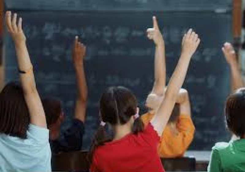 CALENDAR:Proiectul structurii anului şcolar 2014-2015: 177 de zile pentru cursuri, 34 de zile de vacanţă CALENDAR:Proiectul structurii anului şcolar 2014-2015: 177 de zile pentru cursuri, 34 de zile de vacanţă
