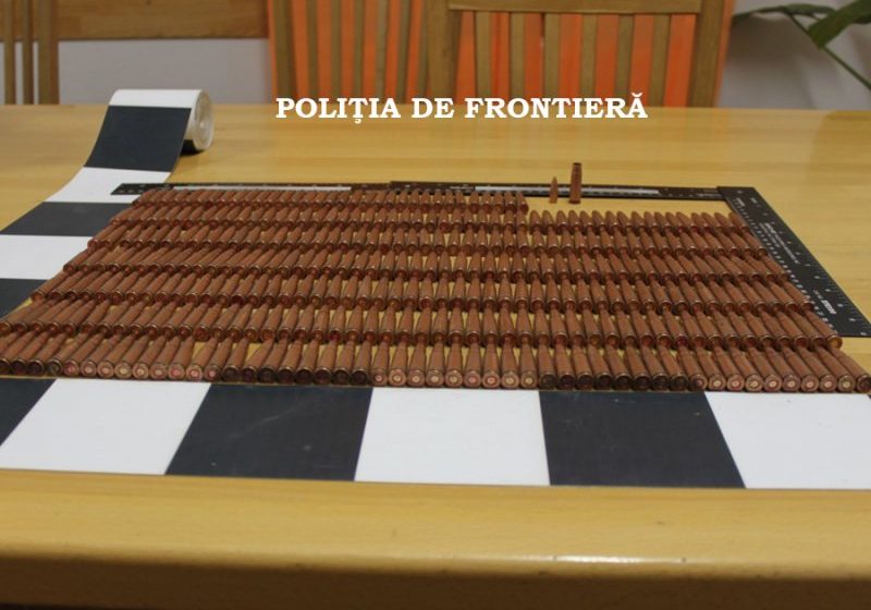 SIGHET: Două persoane reţinute după ce au încercat să treacă ilegal muniţie peste graniţă