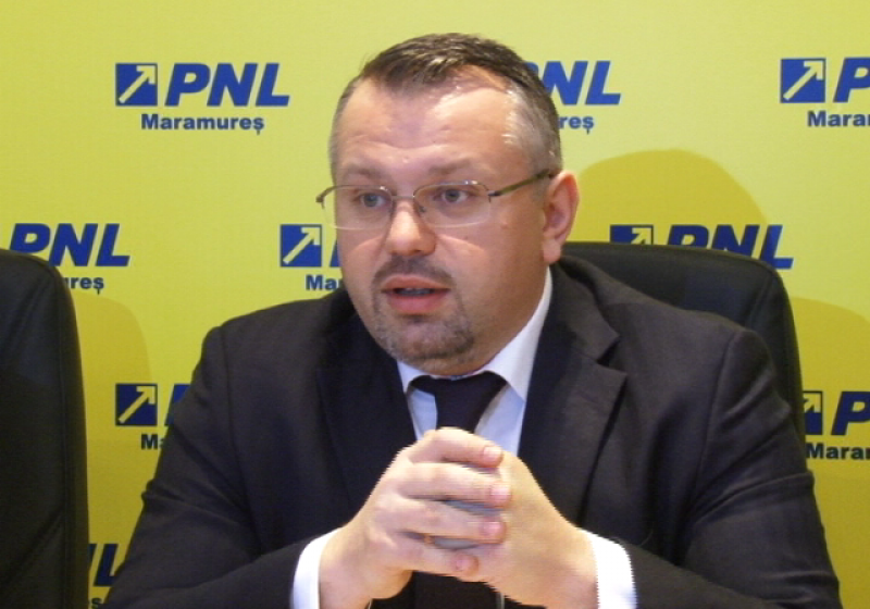 MARAMUREŞ: Preşedintele PNL Ovidiu Nemeş şi primarii din Colegiul 3 îi cer lui Liviu M. Pop să îşi ceară scuze pentru acuzaţiile la adresa lui Antonescu MARAMUREŞ: Preşedintele PNL Ovidiu Nemeş şi primarii din Colegiul 3 îi cer lui Liviu M. Pop să îşi ceară scuze pentru acuzaţiile la adresa lui Antonescu
