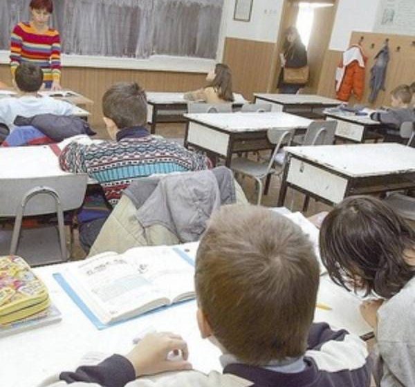 MARAMUREŞ: Profesorii nu se înghesuie nici în acest an să participe ca supraveghetori la examenele de evaluare naţională sau de bacalureat MARAMUREŞ: Profesorii nu se înghesuie nici în acest an să participe ca supraveghetori la examenele de evaluare naţională sau de bacalureat