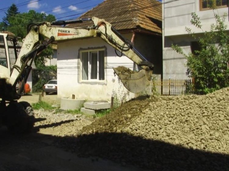 SIGHET: Lucrările sunt în grafic, dar termenul a expirat. Aşa se prezintă situaţia în ceea ce priveşte lucrările de pe strada Xenopol SIGHET: Lucrările sunt în grafic, dar termenul a expirat. Aşa se prezintă situaţia în ceea ce priveşte lucrările de pe strada Xenopol