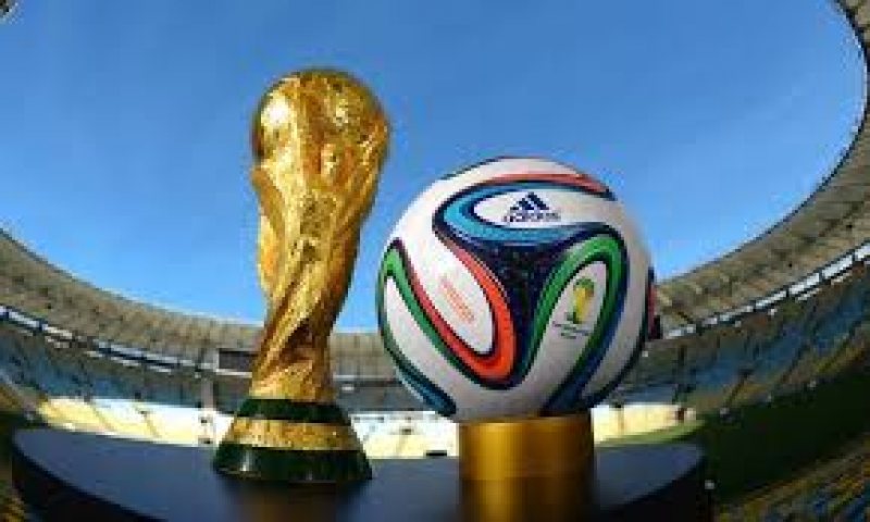 BRAND: Louis Vuitton a creat caseta în care va fi transportat trofeul Campionatului Mondial de Fotbal BRAND: Louis Vuitton a creat caseta în care va fi transportat trofeul Campionatului Mondial de Fotbal