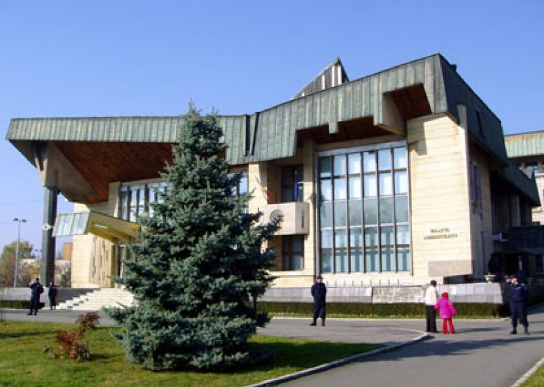 INVESTIGAȚII: Anchetă a Parchetului European în Maramureș privind posibile fraude în domeniul achizițiilor publice, fals în înscrisuri și abuz în serviciu. Ce spune Prefectura