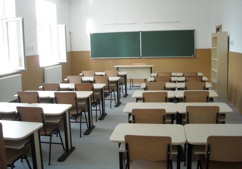 Despre învățământ și tot felul de experimente ratate