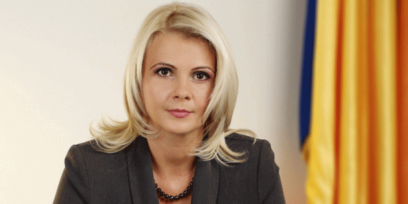 CLAUDIA BOGHICEVICI: Ministrul Rovana Plumb refuză deliberat finanţarea asistenţei canine pentru nevăzători CLAUDIA BOGHICEVICI: Ministrul Rovana Plumb refuză deliberat finanţarea asistenţei canine pentru nevăzători