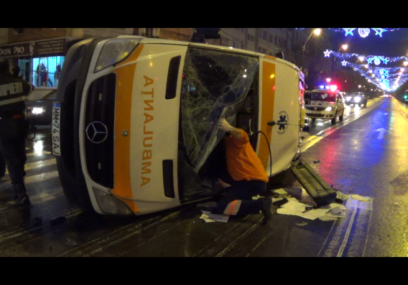 BAIA MARE: Pacienta care se afla în ambulanţa implicată în accident a decedat la spital