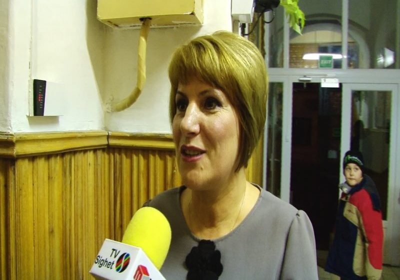 SIGHET: Şcoala gimnazială ”Dr. Ioan Mihalyi de Apşa” sprijină campania “Nepoţi pentru bunicii singuri”