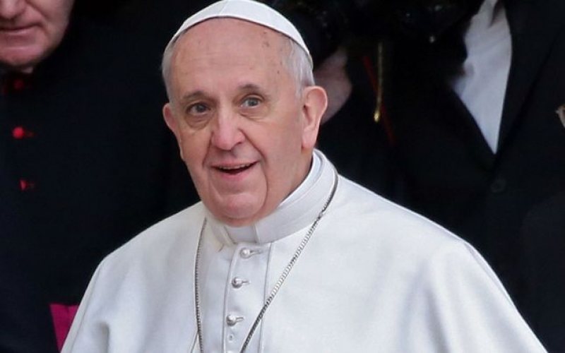 PAPA FRANCISC: A dăruit de ziua lui 400 de saci de dormit unor persoane fără adăpost PAPA FRANCISC: A dăruit de ziua lui 400 de saci de dormit unor persoane fără adăpost
