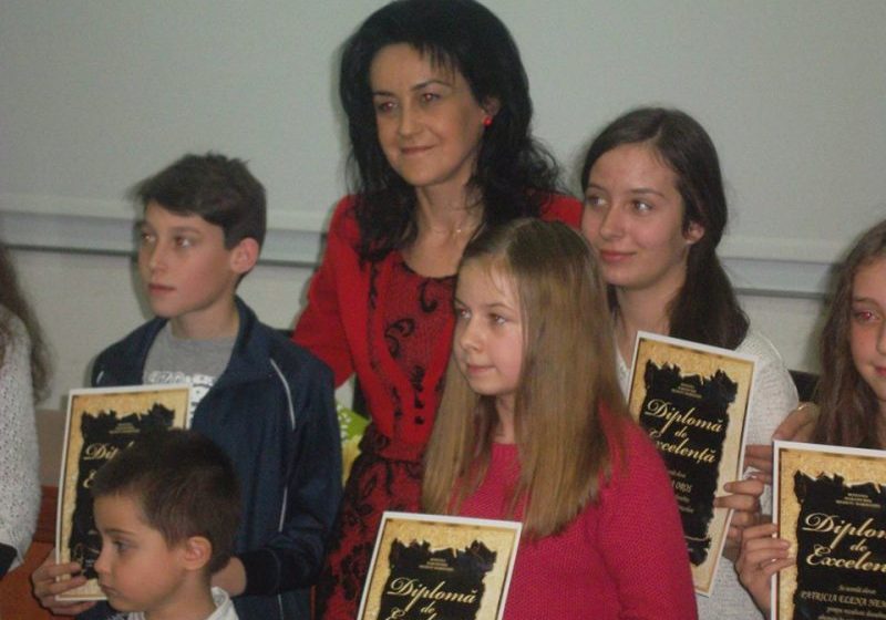 SIGHET: 22 de elevi din Sighet au fost premiați în cadrul proiectului „Încurajează performanţa”