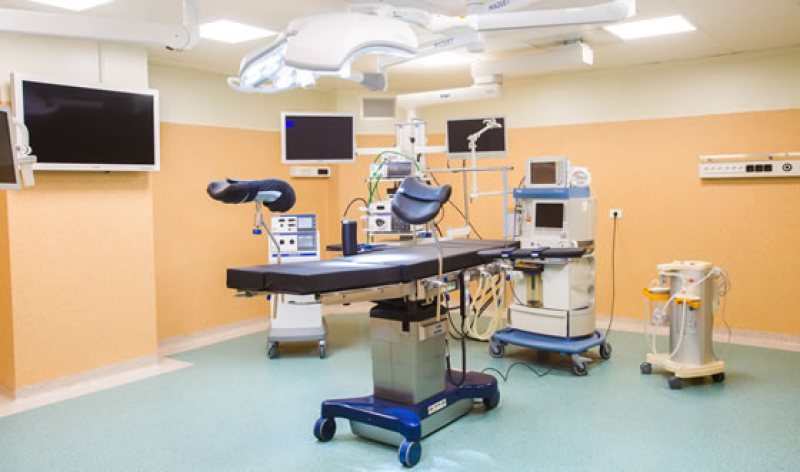 BAIA MARE: Spitalul Județean are, de astăzi, la neurochirurgie, o sală de operații la standarde europene BAIA MARE: Spitalul Județean are, de astăzi, la neurochirurgie, o sală de operații la standarde europene