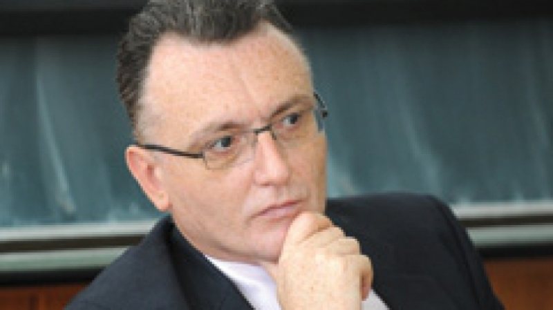 SORIN CÂMPEANU: Am primit solicitarea UB pentru retragerea titlului de doctor lui Victor Ponta SORIN CÂMPEANU: Am primit solicitarea UB pentru retragerea titlului de doctor lui Victor Ponta