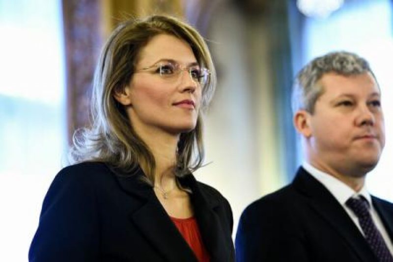 GORGHIU: Prin semnarea acordului privind finanțarea Apărării România dă un semn de maturitate și responsabilitate GORGHIU: Prin semnarea acordului privind finanțarea Apărării România dă un semn de maturitate și responsabilitate