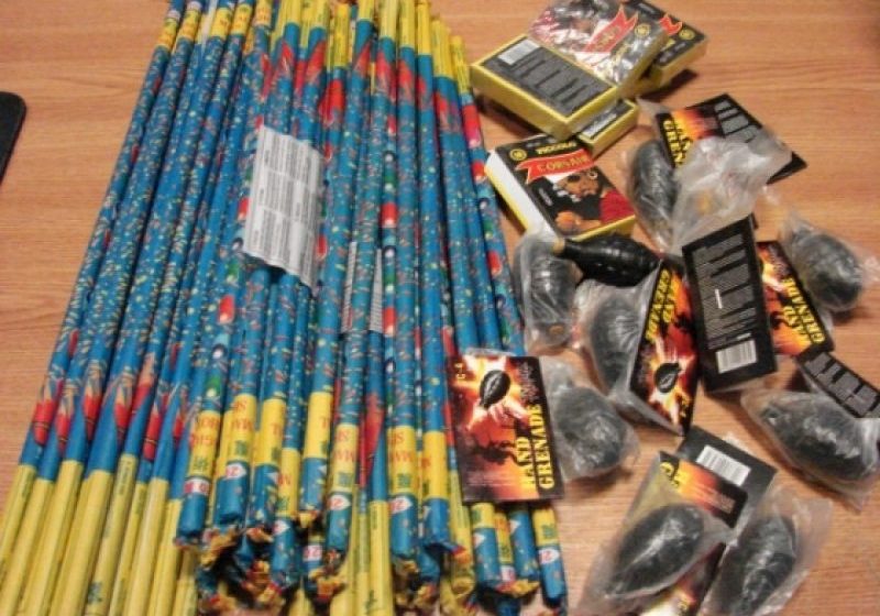 MARAMUREŞ: 360 de kilograme de materiale pirotehnice confiscate de poliţişti MARAMUREŞ: 360 de kilograme de materiale pirotehnice confiscate de poliţişti
