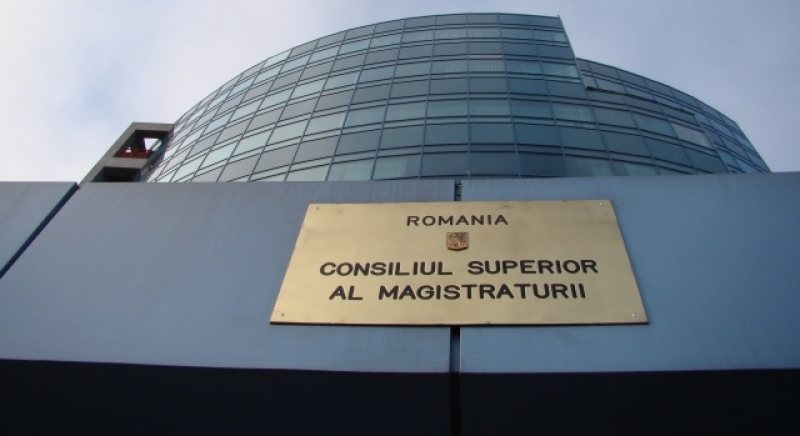 TUDOSE: CSM, PICCJ şi ICCJ vor putea avea iniţiative legislative abia după revizuirea Constituţiei TUDOSE: CSM, PICCJ şi ICCJ vor putea avea iniţiative legislative abia după revizuirea Constituţiei