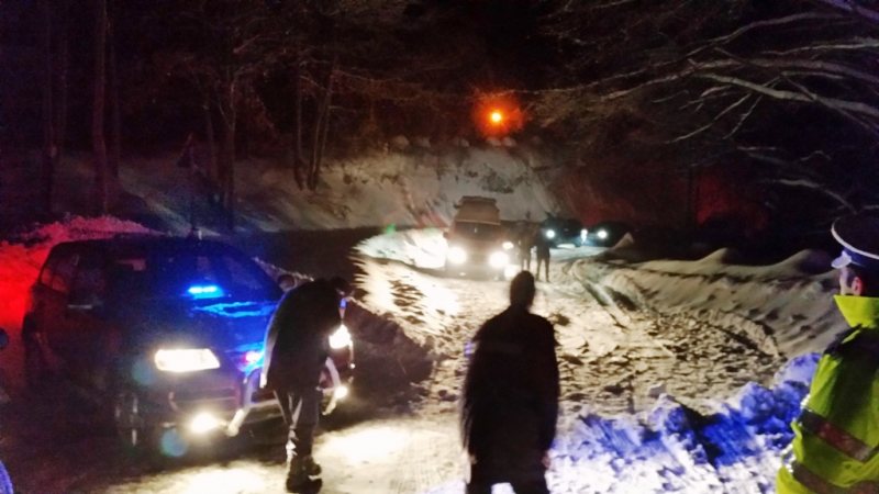 INFO TRAFIC: Avalanşe în zona Blidari şi în Pasul Gutâi. Şapte persoane, surprinse de zăpadă (GALERIE FOTO) INFO TRAFIC: Avalanşe în zona Blidari şi în Pasul Gutâi. Şapte persoane, surprinse de zăpadă (GALERIE FOTO)