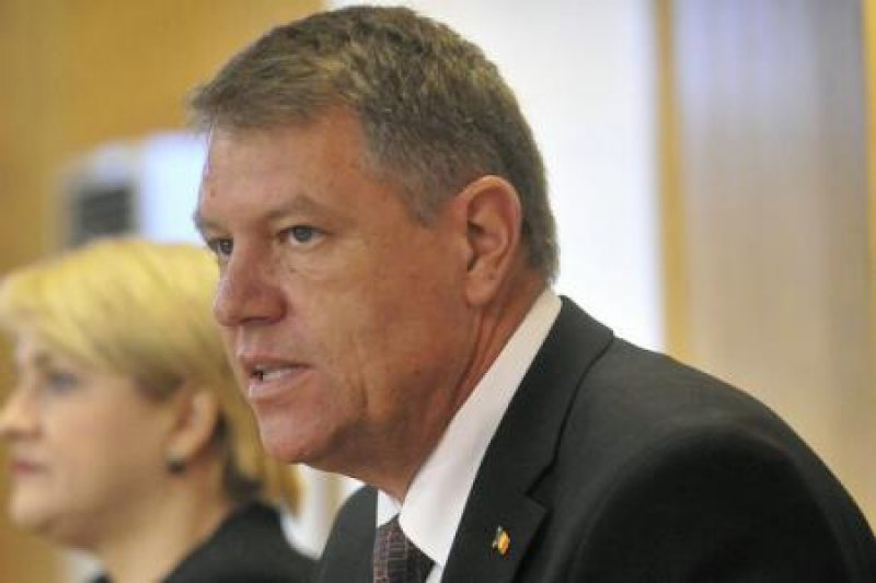 DIALOG: Partidele parlamentare, invitate luni la consultări cu președintele Iohannis DIALOG: Partidele parlamentare, invitate luni la consultări cu președintele Iohannis