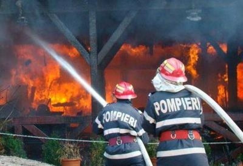 BUCUREȘTI: Incendiu la un restaurant, în Berceni BUCUREȘTI: Incendiu la un restaurant, în Berceni