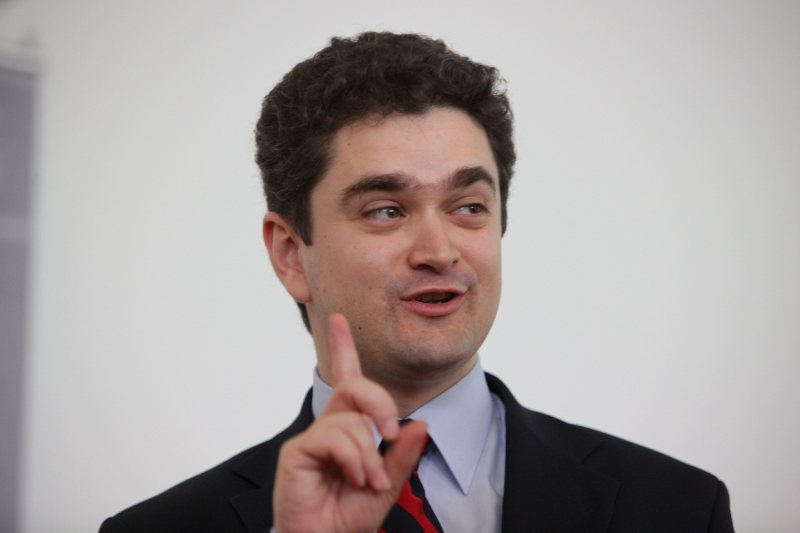 PALEOLOGU: Dialogul cu psihologii, important pentru ”sănătatea mintală” a politicienilor PALEOLOGU: Dialogul cu psihologii, important pentru ”sănătatea mintală” a politicienilor