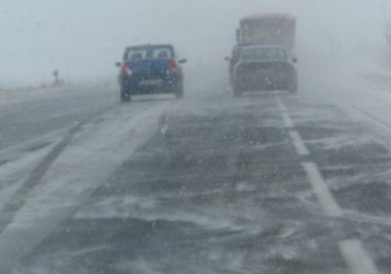 MARAMUREŞ: Pe toate drumurile judeţene cu trafic regulat se circulă în condiţii de iarnă MARAMUREŞ: Pe toate drumurile judeţene cu trafic regulat se circulă în condiţii de iarnă