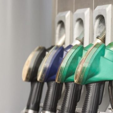 Peste 3.500 de nereguli depistate în urma controalelor făcute la benzinării
