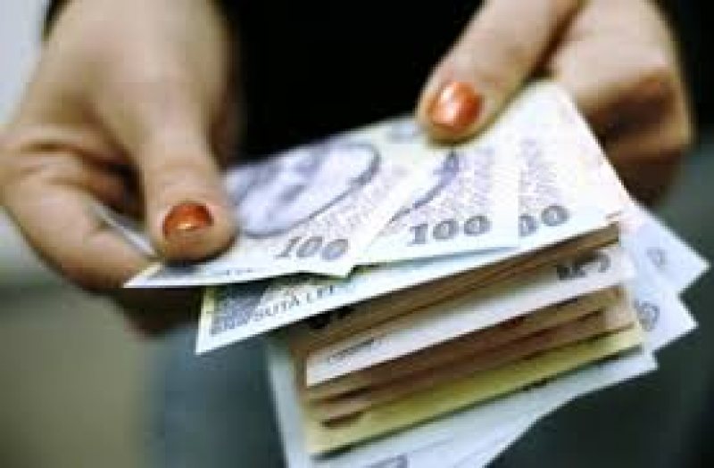 MARAMUREŞ: Cu cât şi când li se majorează dascălilor salariile MARAMUREŞ: Cu cât şi când li se majorează dascălilor salariile
