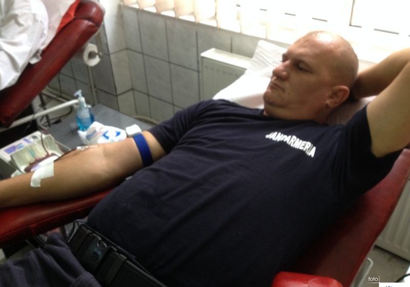 SIGHET: Jandarmii sigheteni  donează sânge