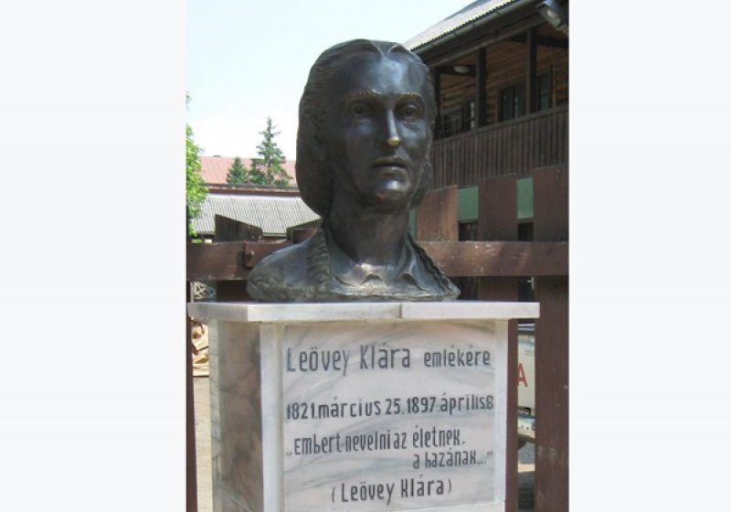 SIGHET: Ieri s-au celebrat 194 de ani de la naşterea fondatoarei Leöwey Klára