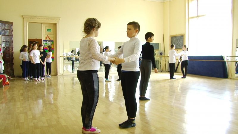 DANS SPORTIV: Sâmbătă se va desfășura la Sighet Cupa Chris Teens DANS SPORTIV: Sâmbătă se va desfășura la Sighet Cupa Chris Teens