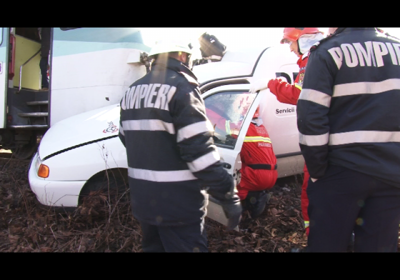 MARAMUREŞ: Un şofer băut a provocat un accident cu două victime MARAMUREŞ: Un şofer băut a provocat un accident cu două victime